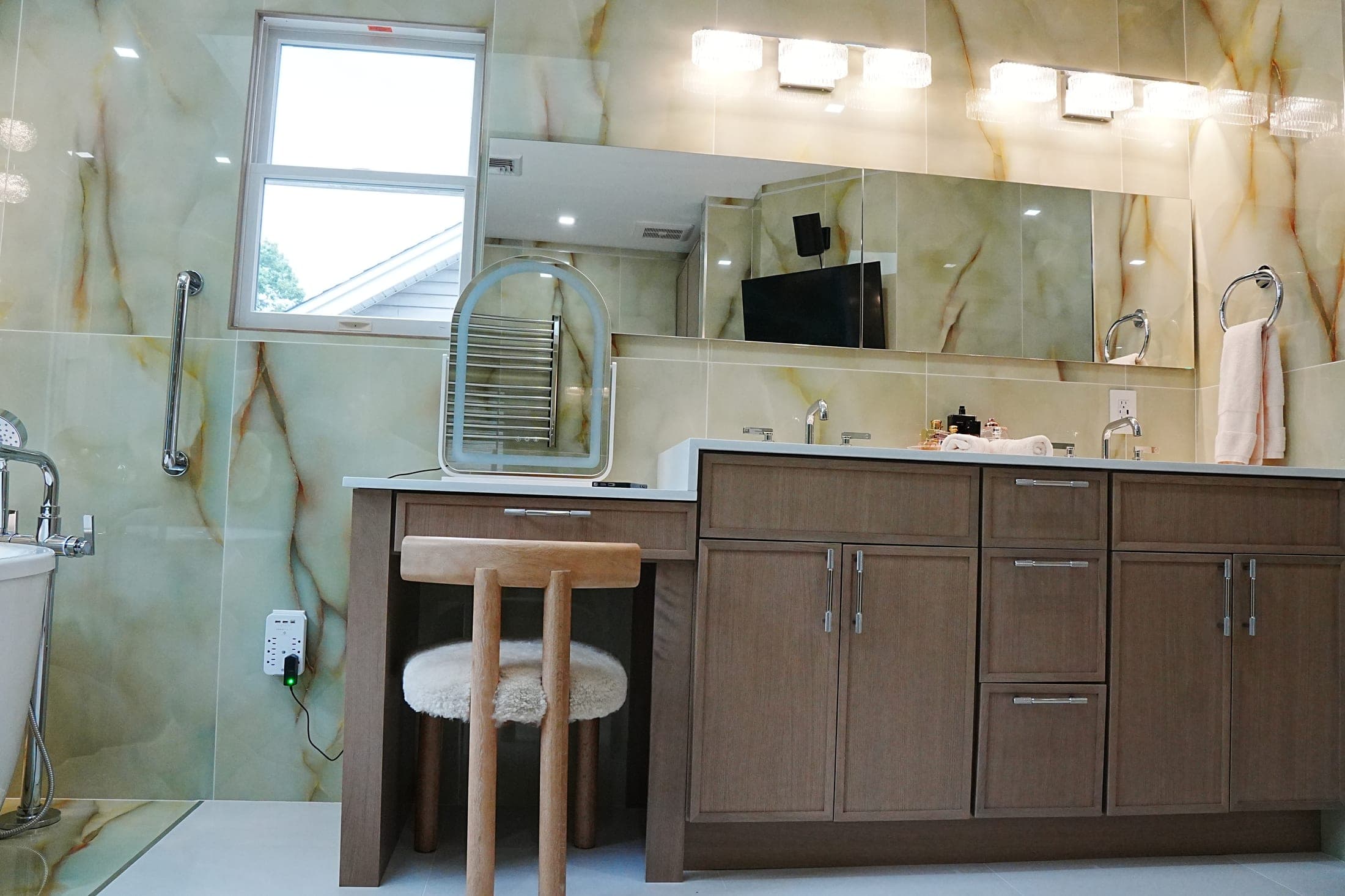 Bathrooms 14